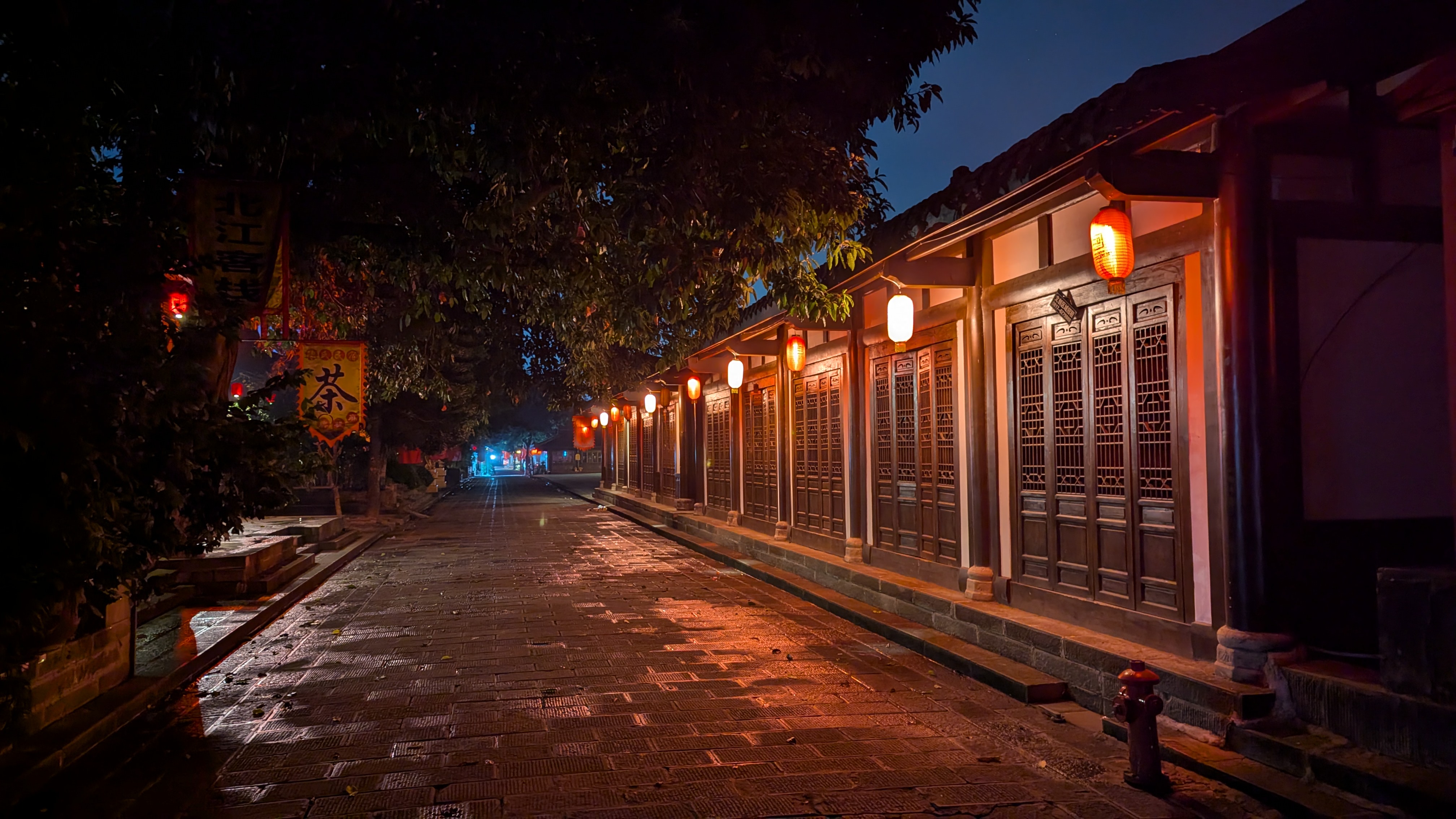 PXL_20241010_141634144.NIGHT